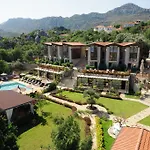 Boho Garden Hotel